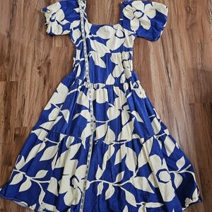 Meadow Rhodes Blue and Cream Floral Maxi Dress - Puff Sleeve Size Medium